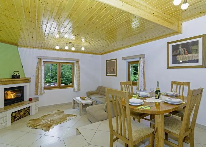 Bogo & Neno 木屋 Ledenice