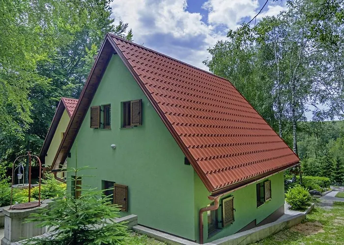 Bogo & Neno 木屋 *